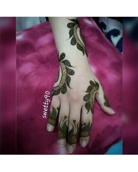 Cuff Inspired Ornate Arabic Mehndi Design