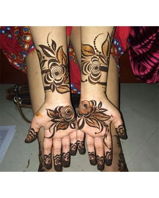 Pretty Frame Framework Using Arabic Mehndi Design