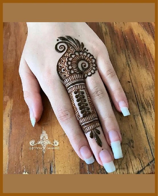 Full finger khafif back hand mehndi design