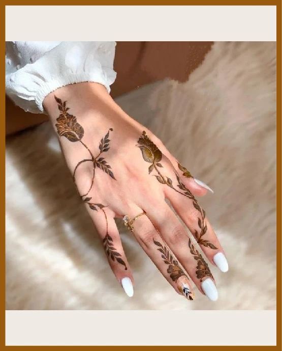 Unique khafif back hand with flower accents Khafif%20(Minimal)%20back%20hand Mehndi Design