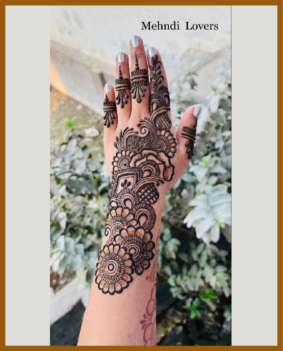 Detailed stylish back hand henna for modern women Stylish%20back%20hand Mehndi Design Detailed stylish back hand henna for modern women Stylish%20back%20hand Mehndi Design