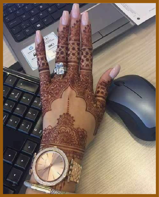 Stylish back hand henna design with twisty curves Stylish%20back%20hand Mehndi Design Stylish back hand henna design with twisty curves Stylish%20back%20hand Mehndi Design
