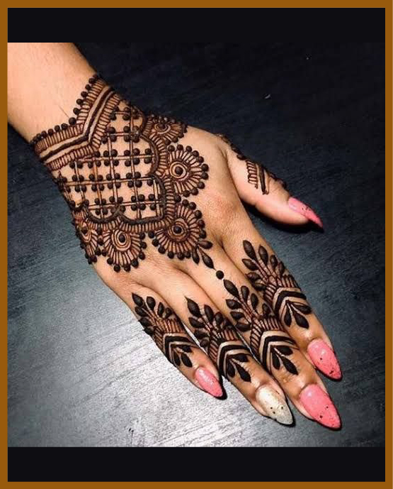 Stylish back hand mehndi chain trail with finger fill Stylish back hand mehndi chain trail with finger fill