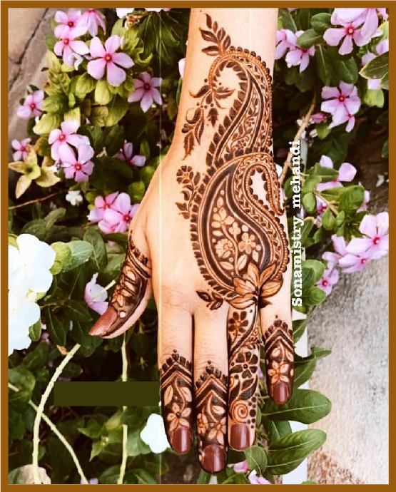 Stylish back hand peacock design with curls Stylish%20back%20hand Mehndi Design Stylish back hand peacock design with curls Stylish%20back%20hand Mehndi Design
