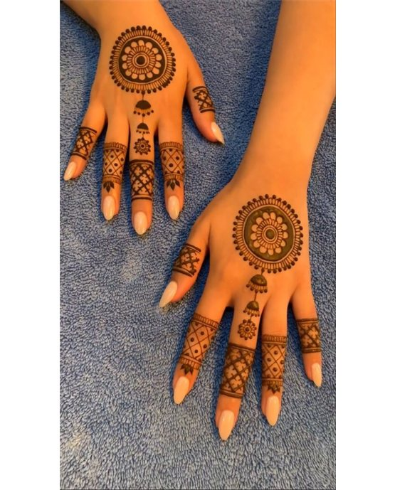 Beautiful Zigzag Back Hand Mehndi Design Extension Beautiful Zigzag Back Hand Mehndi Design Extension