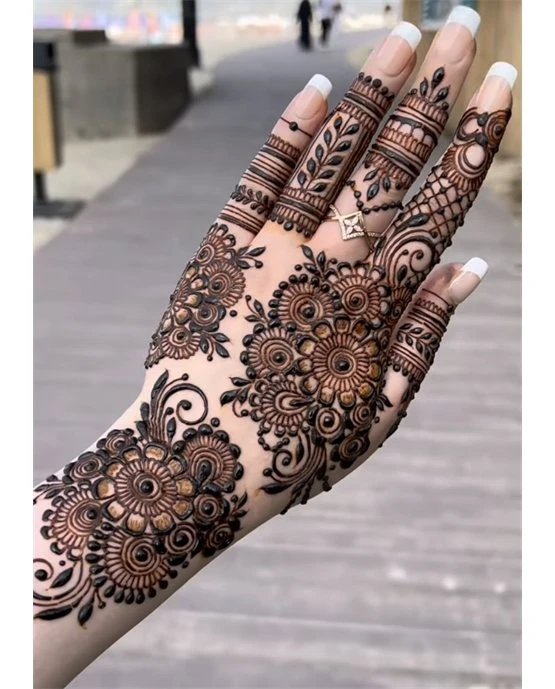 Floral Inspired Contemporary Back Hand Mehndi Design Floral Inspired Contemporary Back Hand Mehndi Design