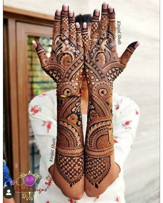 Creative Blend And Butterfly Featuring Bridal Mehndi Design