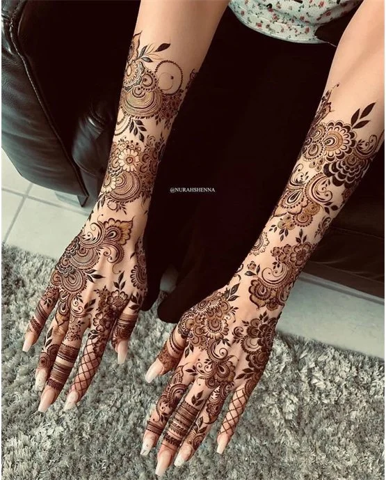 Soft Bead Bridal Mehndi Design Structure