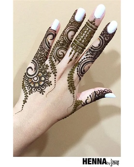 Graceful Mix Coverage Using Royal Finger Mehndi Design