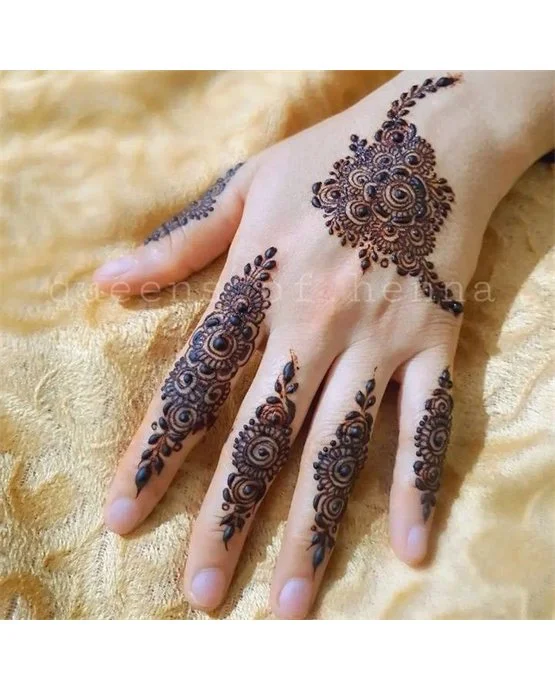 Butterfly Inspired Vibrant Stylish Finger Mehndi Design