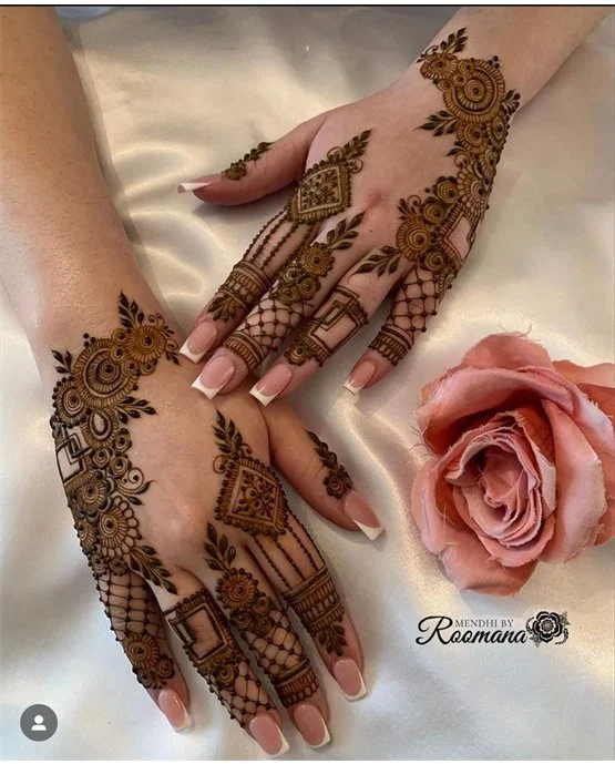 Fine Vine Stylish Finger Mehndi Design Flow