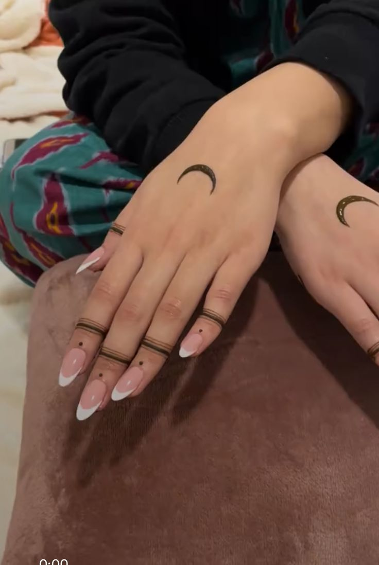 New finger mehndi design 44 New finger mehndi design 44