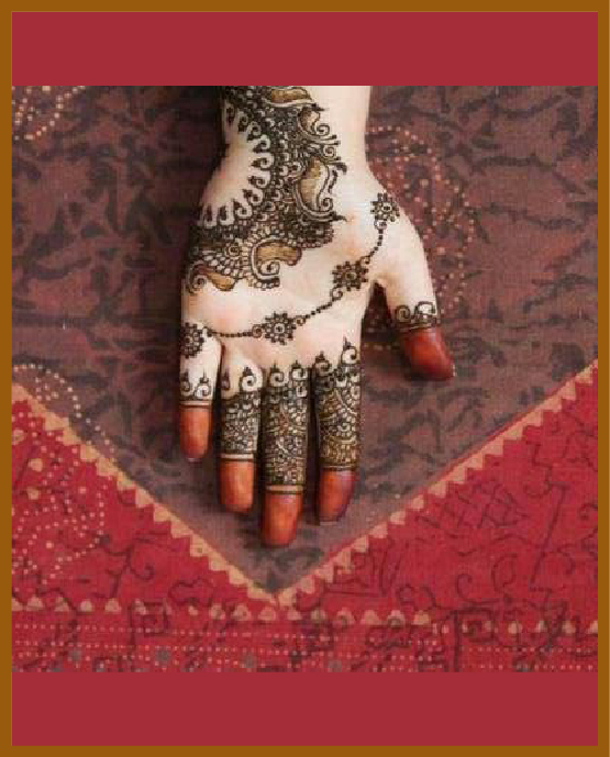 Modern swirl aesthetic front hand mehndi design Modern swirl aesthetic front hand mehndi design
