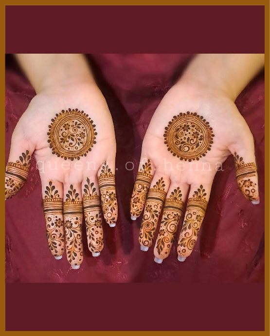 Simple mandala motif in minimal front hand mehndi design Simple mandala motif in minimal front hand mehndi design