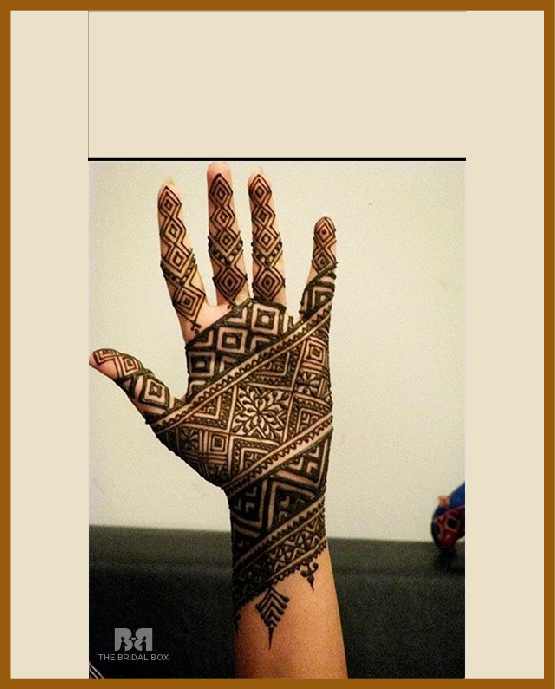 Abstract swirl layout in modern front hand mehndi design Abstract swirl layout in modern front hand mehndi design