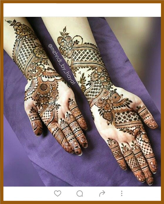 Detailed wrist bracelet in modern front hand mehndi design Detailed wrist bracelet in modern front hand mehndi design