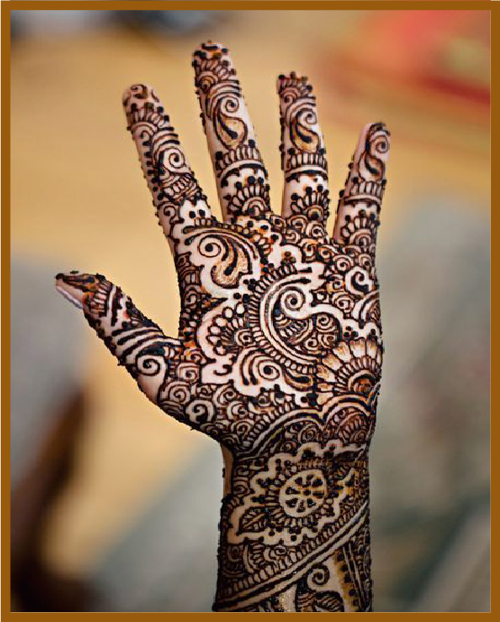 Elegant net fill in modern front hand mehndi design Elegant net fill in modern front hand mehndi design
