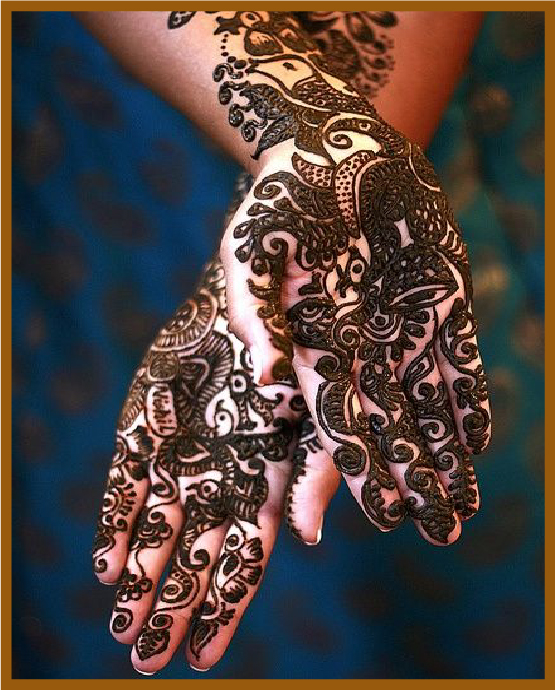 Sleek geometric art in modern front hand mehndi design Sleek geometric art in modern front hand mehndi design