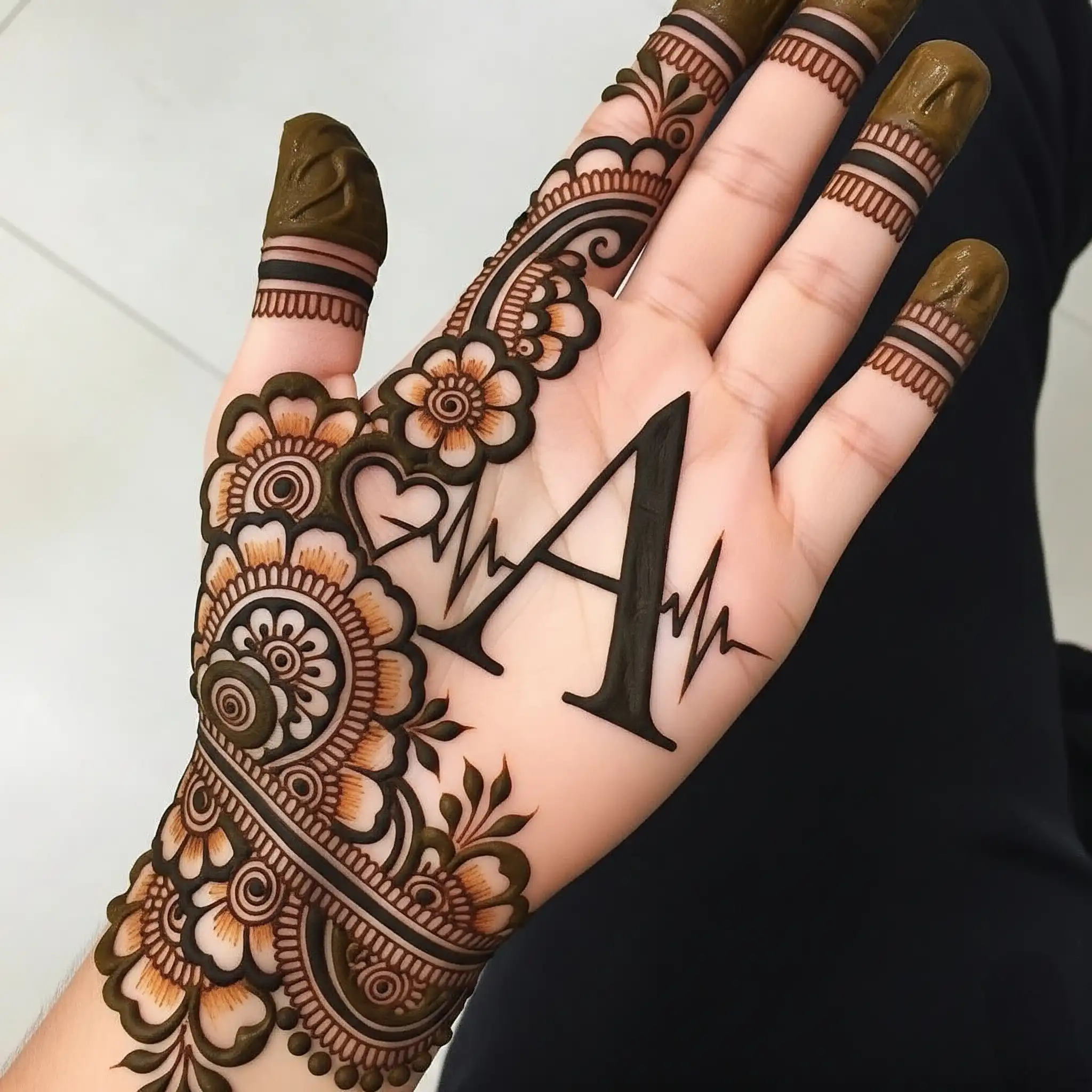 New front hand mehndi design 118 New front hand mehndi design 118