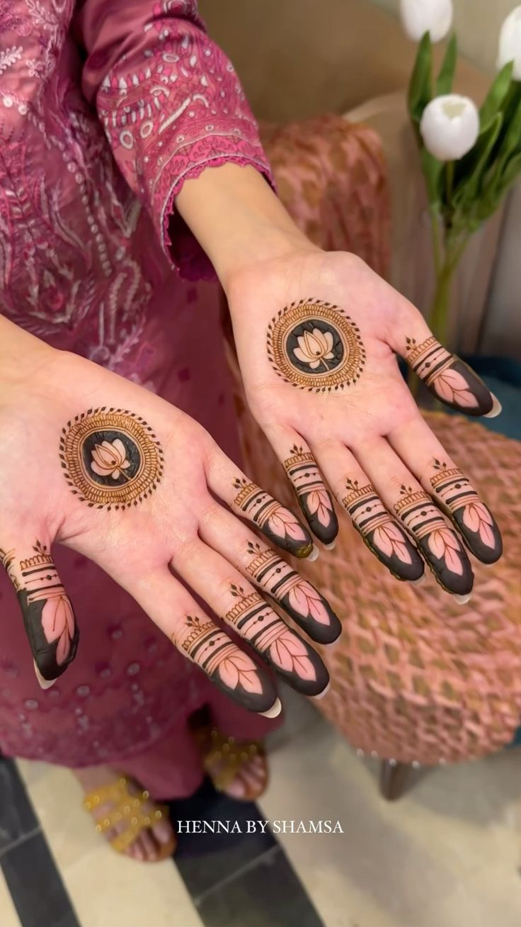 New front hand mehndi design 29 New front hand mehndi design 29