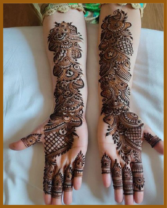 Artistic filler motifs in royal front hand mehndi design Artistic filler motifs in royal front hand mehndi design