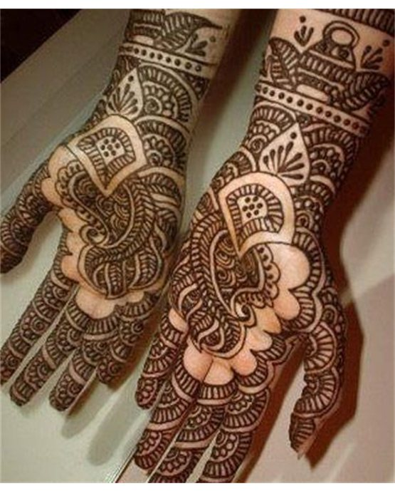 Contemporary Tendril With Chain Covering Front Full Hand Mehndi Design Contemporary Tendril With Chain Covering Front Full Hand Mehndi Design