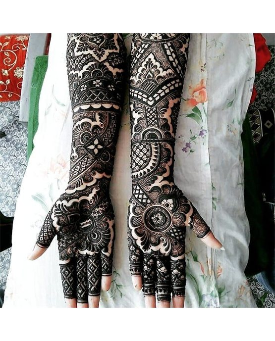 Stunning Overlay Touch Blending Into Front Full Hand Mehndi Design Stunning Overlay Touch Blending Into Front Full Hand Mehndi Design