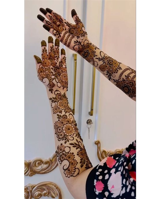 Glamorous Geometric Modern Full Hand Mehndi Design Style Glamorous Geometric Modern Full Hand Mehndi Design Style