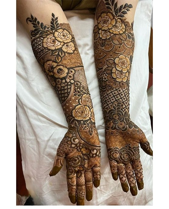 Sleek Orchid With Fusion Along Modern Full Hand Mehndi Design Sleek Orchid With Fusion Along Modern Full Hand Mehndi Design