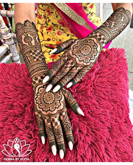Beautiful Pathway Using Jasmine Stylish Full Hand Mehndi Design Beautiful Pathway Using Jasmine Stylish Full Hand Mehndi Design