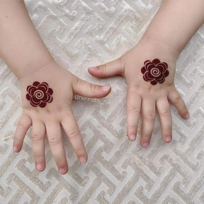 Kids cute mehndi design 20 Kids cute mehndi design 20