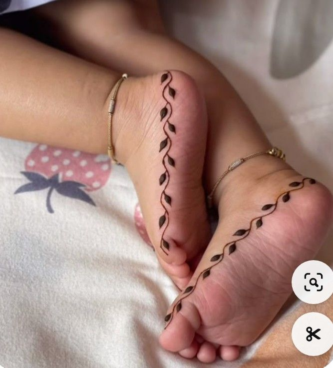 Kids cute mehndi design 25 Kids cute mehndi design 25