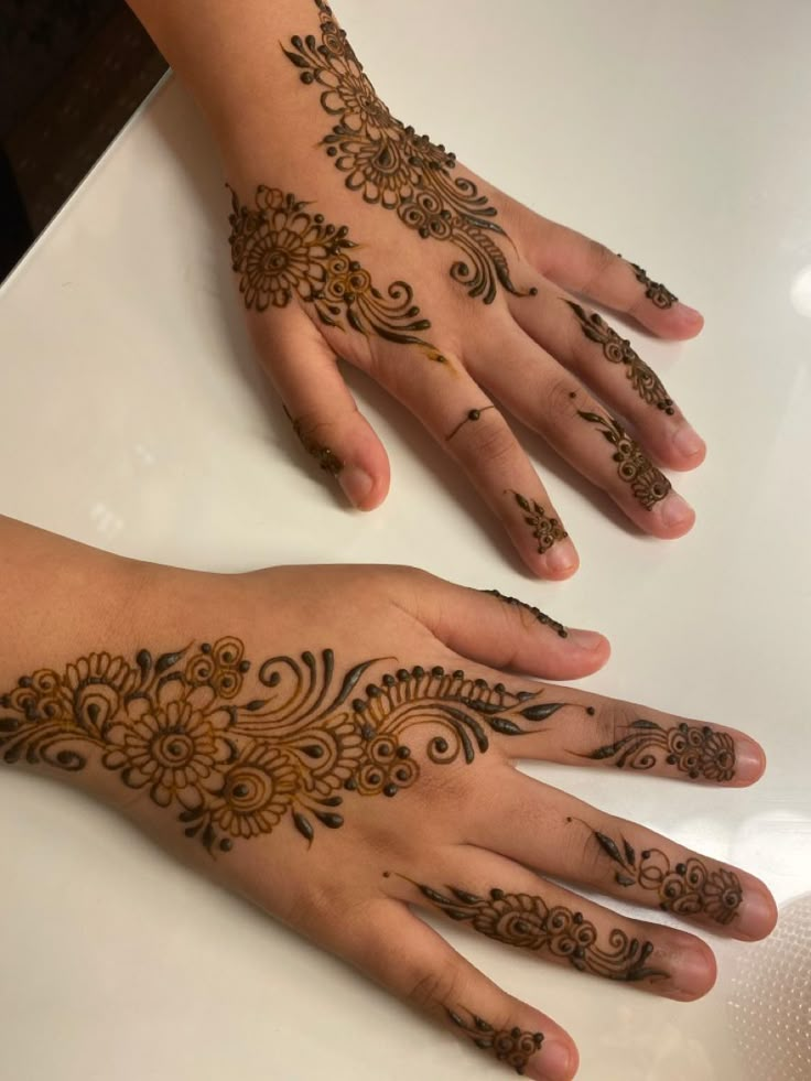 Kids cute mehndi design 3 Kids cute mehndi design 3