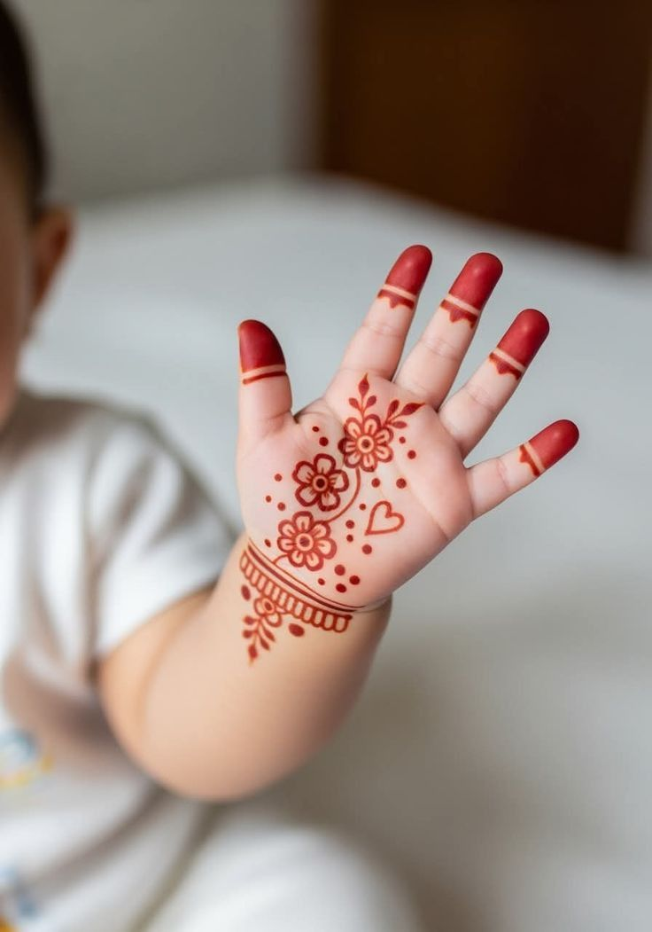 Kids cute mehndi design 51 Kids cute mehndi design 51