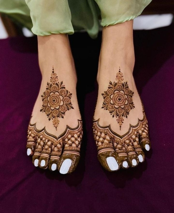 Leg mehndi design 33 Leg mehndi design 33