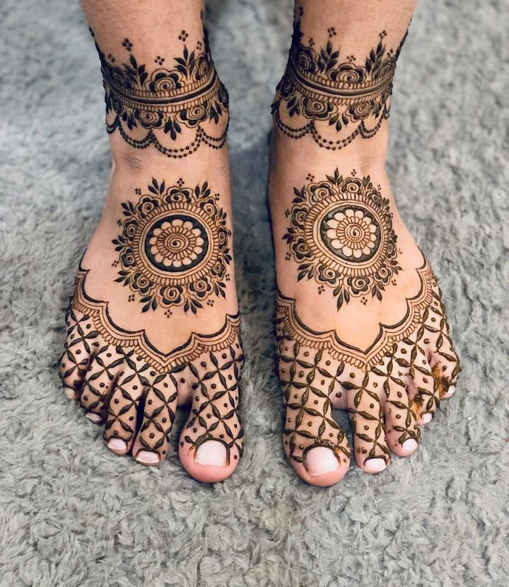 Leg mehndi design 4 Leg mehndi design 4