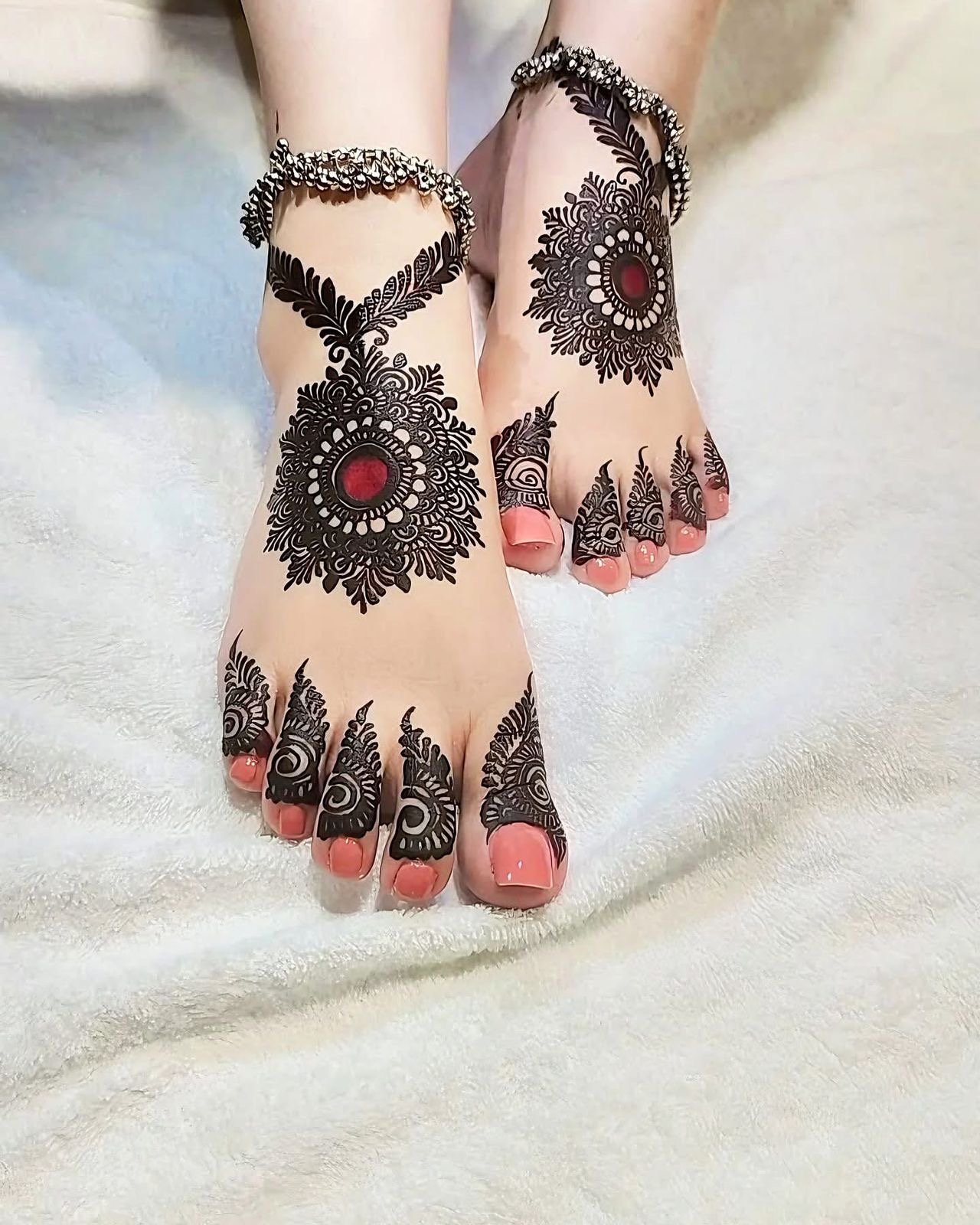 Leg mehndi design 50 Leg mehndi design 50