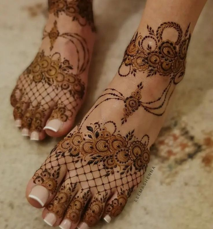 Leg mehndi design 8 Leg mehndi design 8
