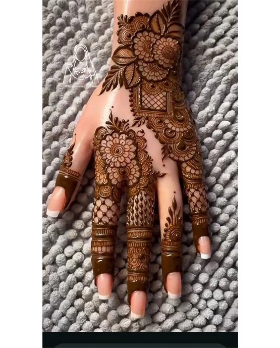 Lovely Rose Cluster New Henna Design latest%20designs Mehndi Design Lovely Rose Cluster New Henna Design latest%20designs Mehndi Design